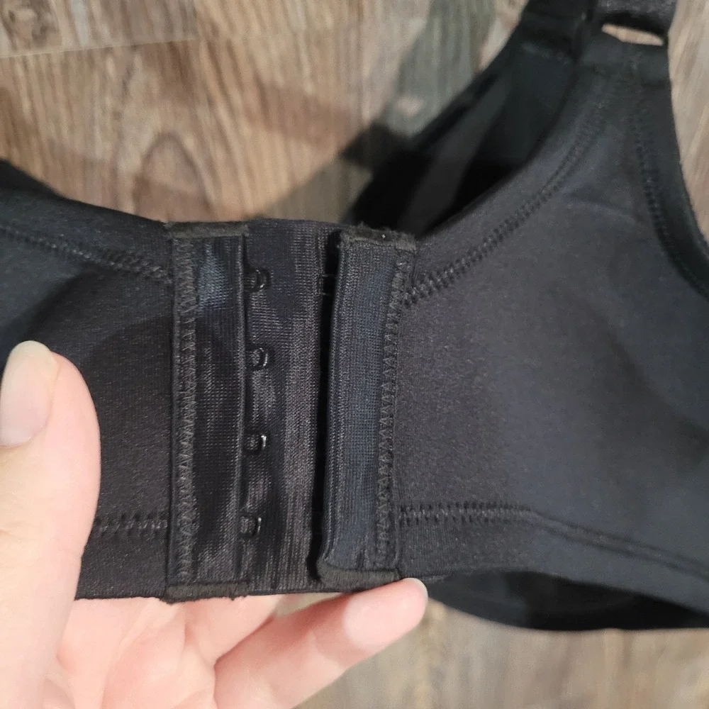Vanity Fair Beauty Back Full Minimizer Bra Size 42G Black Stretch Lace Detail